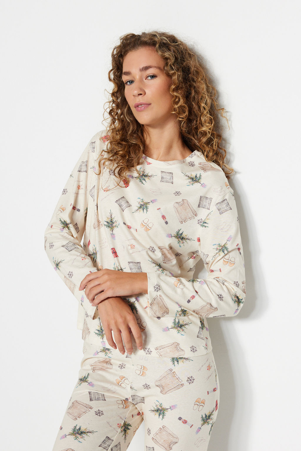 Trendyolmilla Krem %100 Pamuklu K?s Temal? Orme Pijama Tak?m? THMAW24PT00118