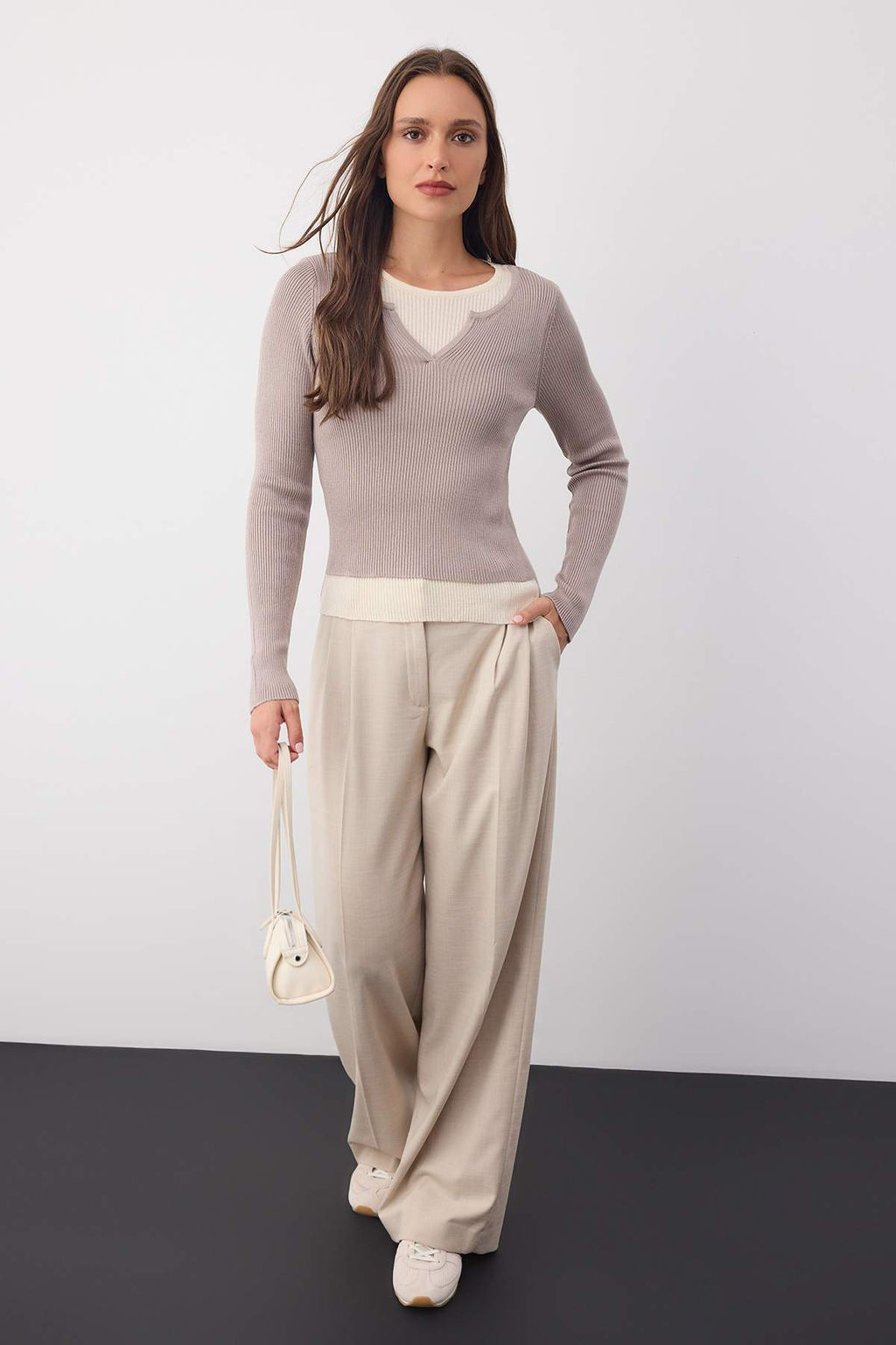 Wardrobe Essentials Bej Ic ice Gorunumlu Triko Bluz-Kazak | TWOAW26KZ00022