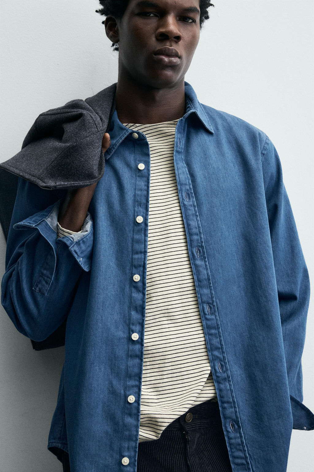 RELAXED FIT DENIM SHIRT - Zara фото 6