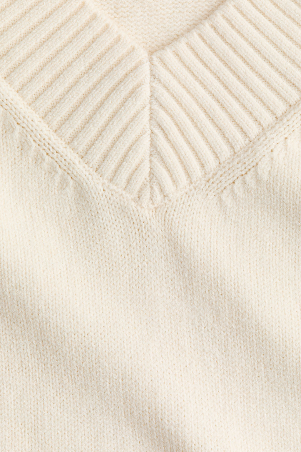 Jersey con escote en V - H&m фото 8
