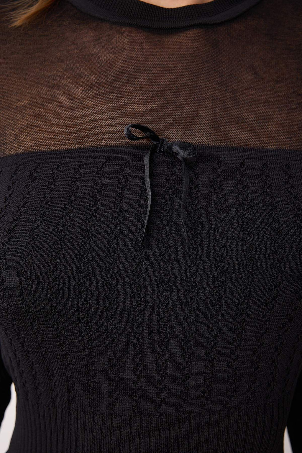 Siyah Merserize Gorunumlu Premium/Ozel Iplikli Transparan Detayl? Triko Kazak TWOAW26KZ00019 - Trendyolmilla фото 3