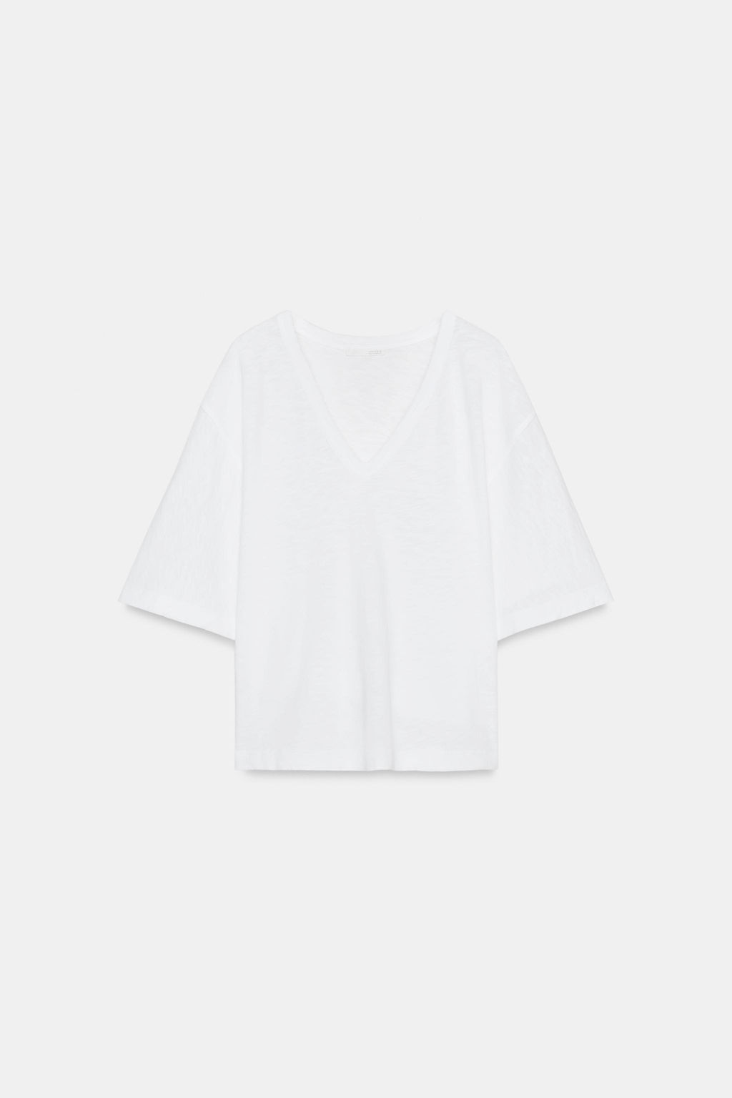 CAMISETA ESCOTE PICO / Blanco - Zara фото 5