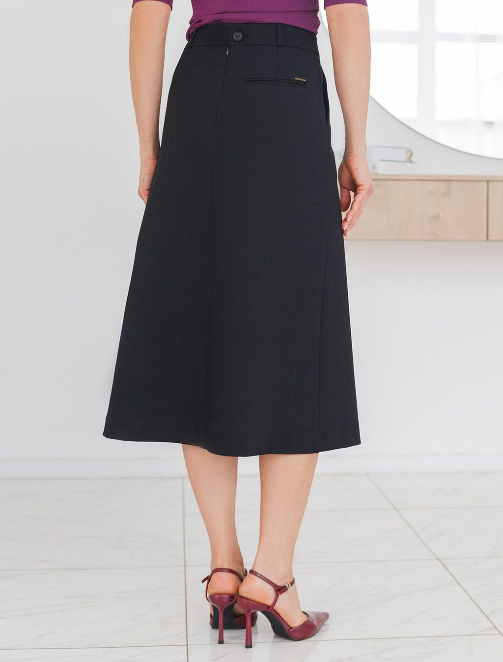 D46.056 Юбка женская черный