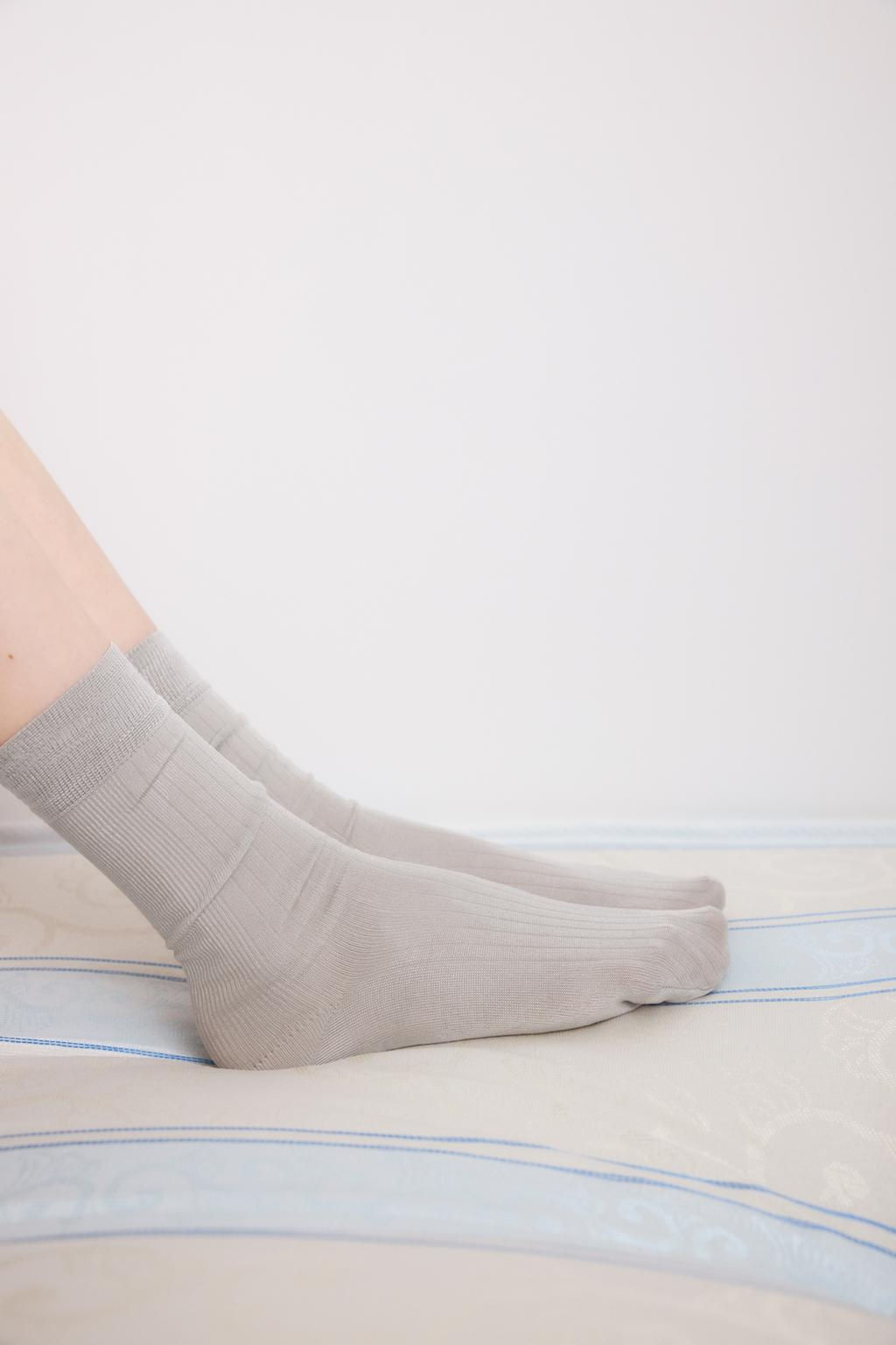 KNEE-HIGH PURL KNIT SOCKS - Zara фото 4