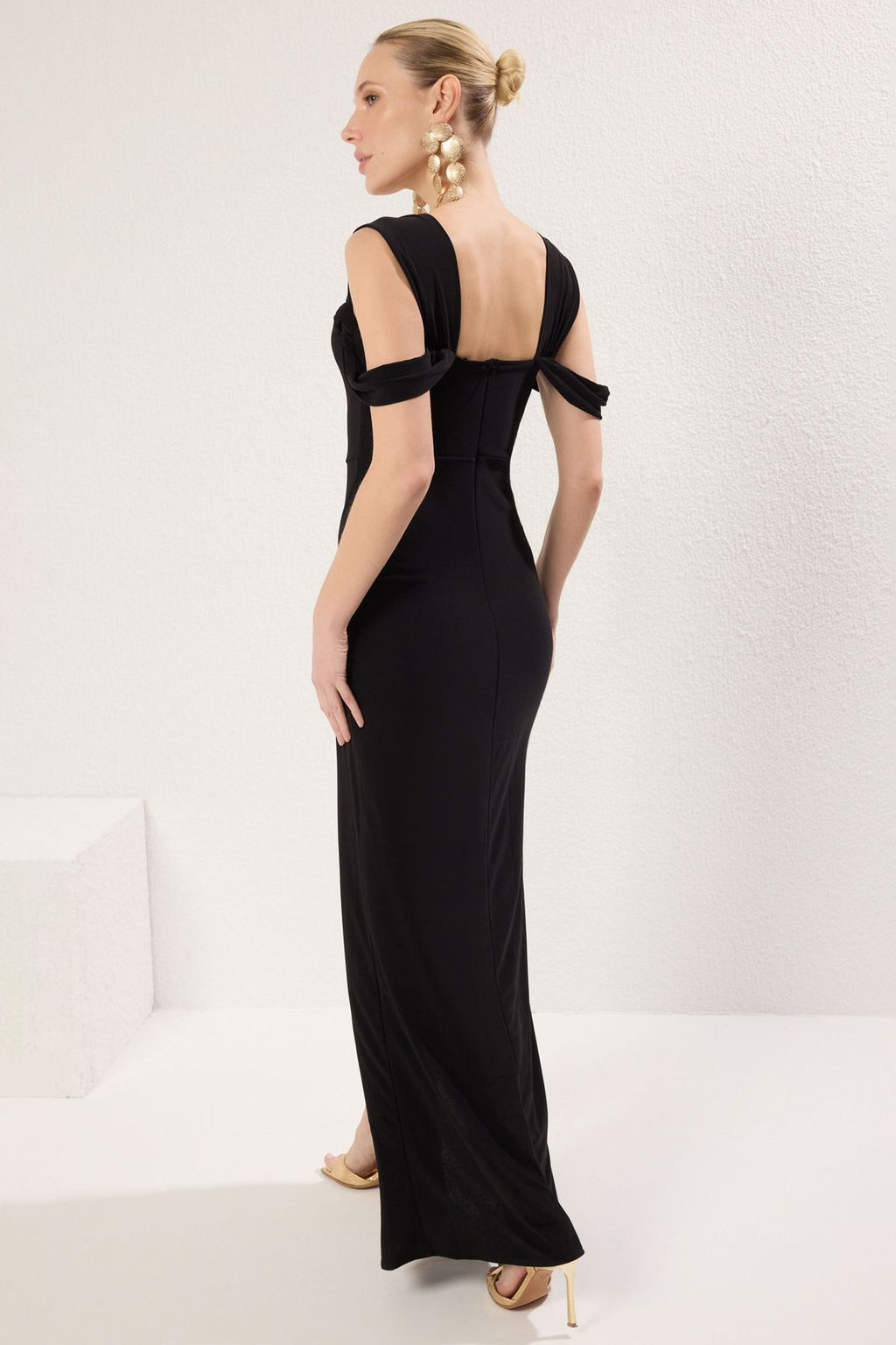 TRENDYOLMILLA K?rm?z? Kol Detayl? Orme S?k Maxi Abiye & Mezuniyet Elbise TPRSS25AE00095  фото 5