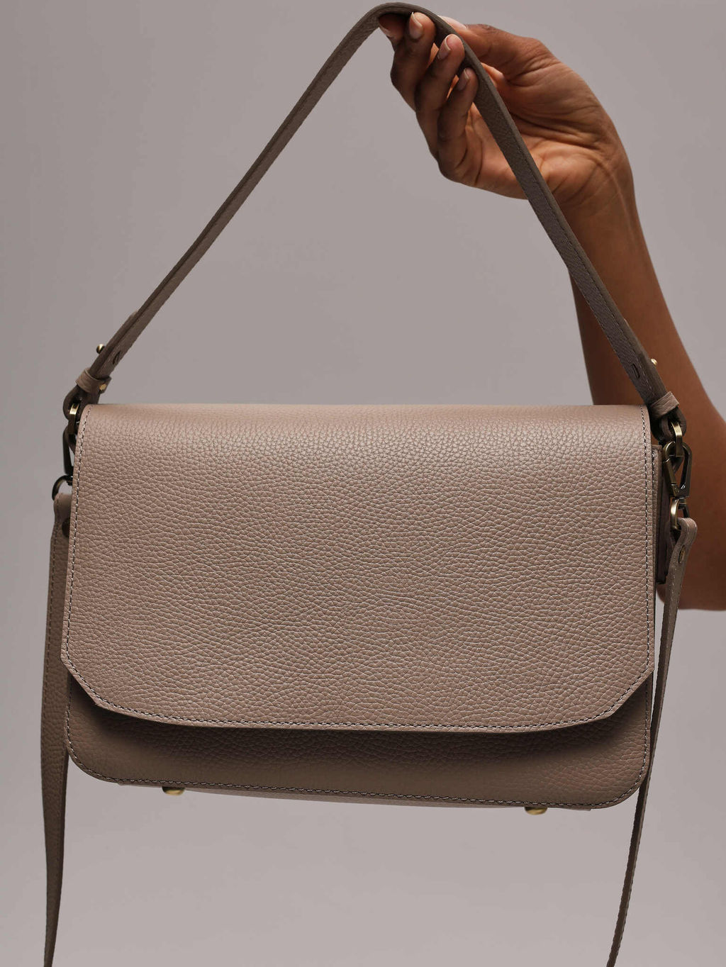 Сумка кожаная Deboro 30512 бежевый латте