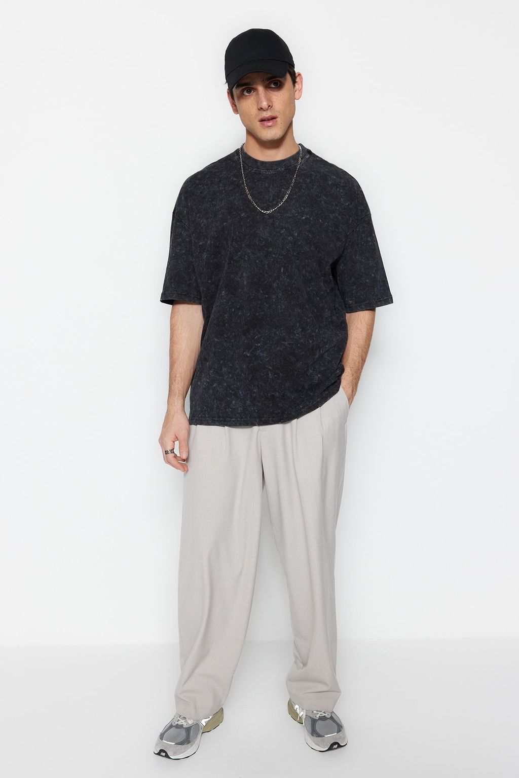 TRENDYOL MAN Oversize/Genis Kesim Eskitme/Soluk Efektli %100 Pamuklu T-Shirt TMNSS23TS00169 - Trendyolmilla фото 6