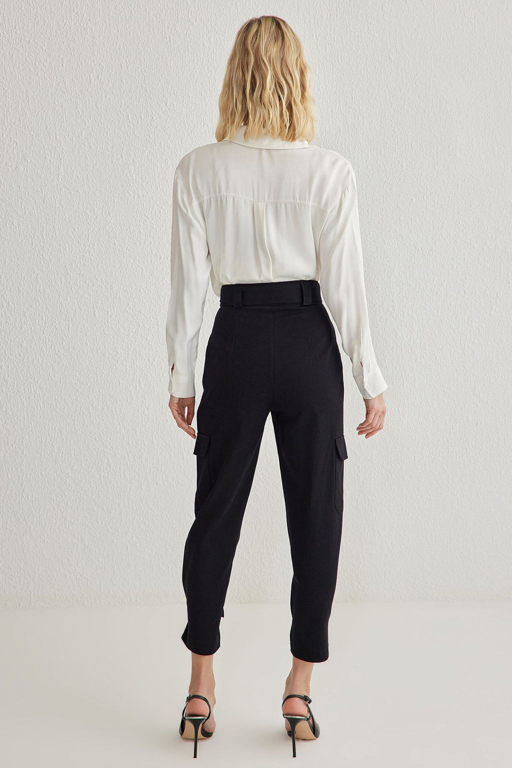 TRENDYOLMILLA Tas Kemerli Kargo Dokuma Pantolon TWOSS21PL0138 фото 10