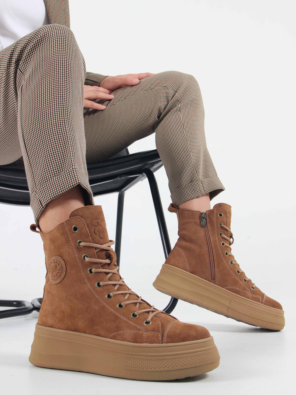 Ботинки 215.warmbr. светло коричневые замша/Байка