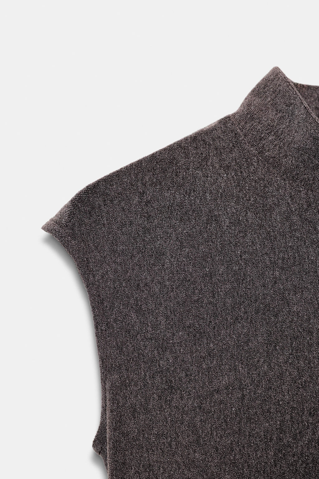 TOP SOFT CUELLO ALTO / marr?n vigor? - Zara фото 7