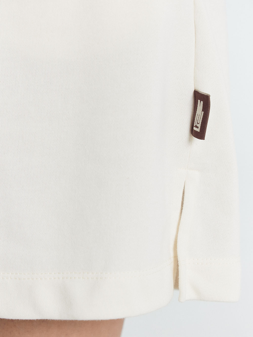 Шорты женские молочно-бежевые молочный 132365 - Mark formelle фото 7