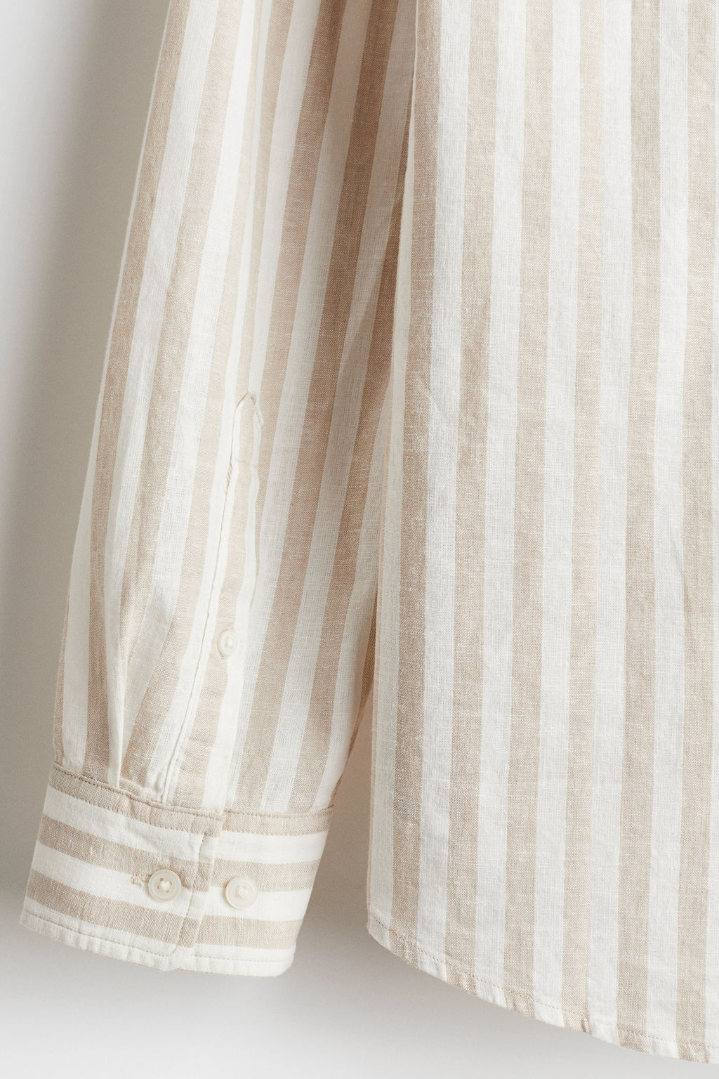 Camisa en mezcla de lino Regular Fit - H&m фото 10