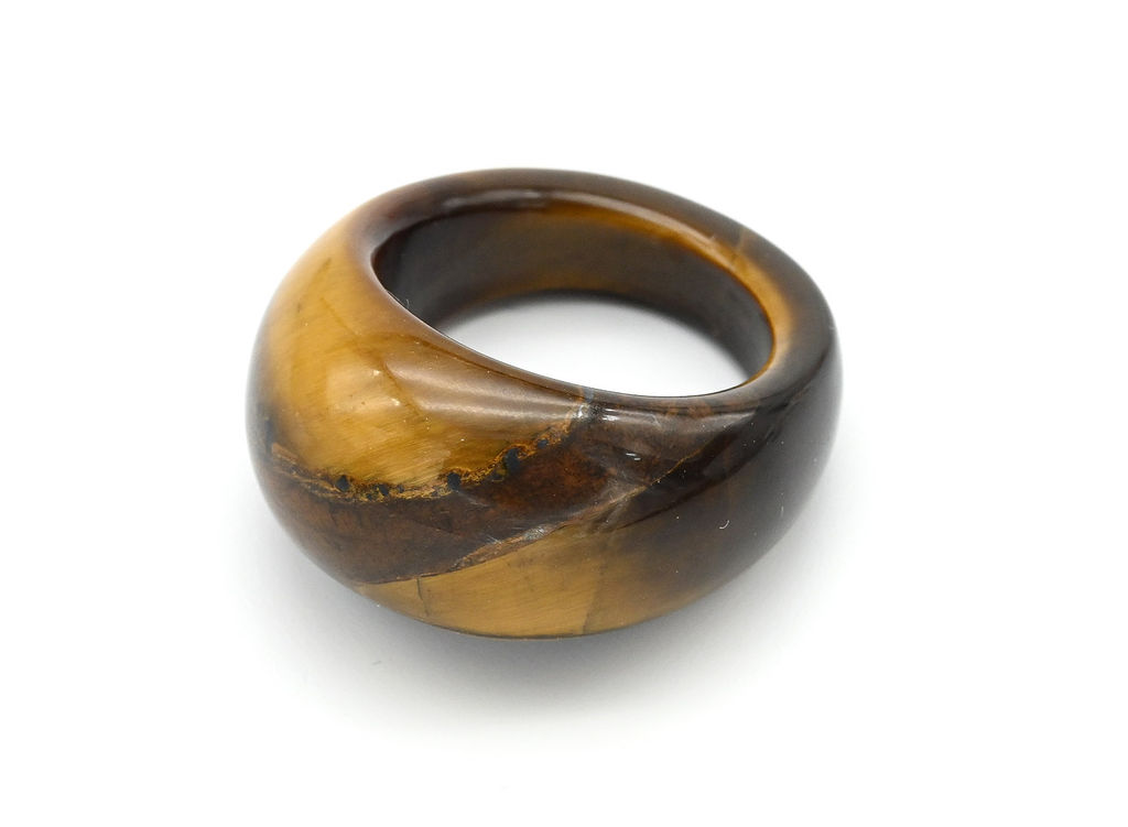 Крупное кольцо из тигрового глаза Радуга камня