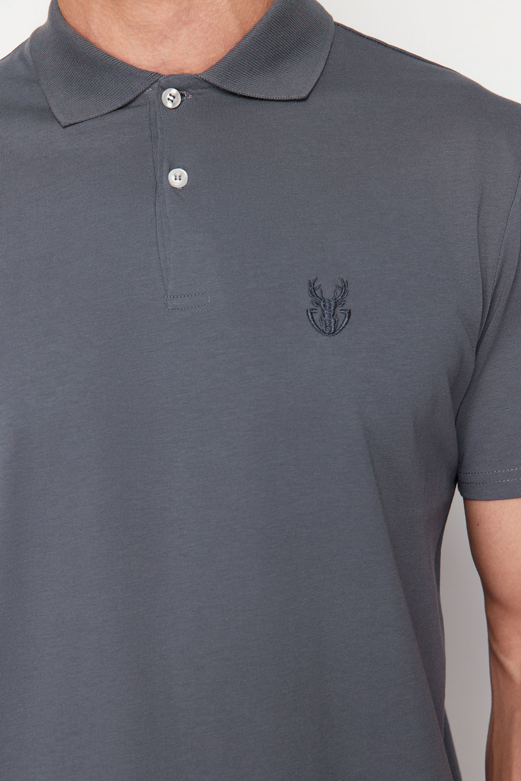TRENDYOL MAN Antrasit Regular/Normal Kesim Geyik Desenli Polo Yaka T-shirt TMNSS24PO00027 - Trendyolmilla фото 5