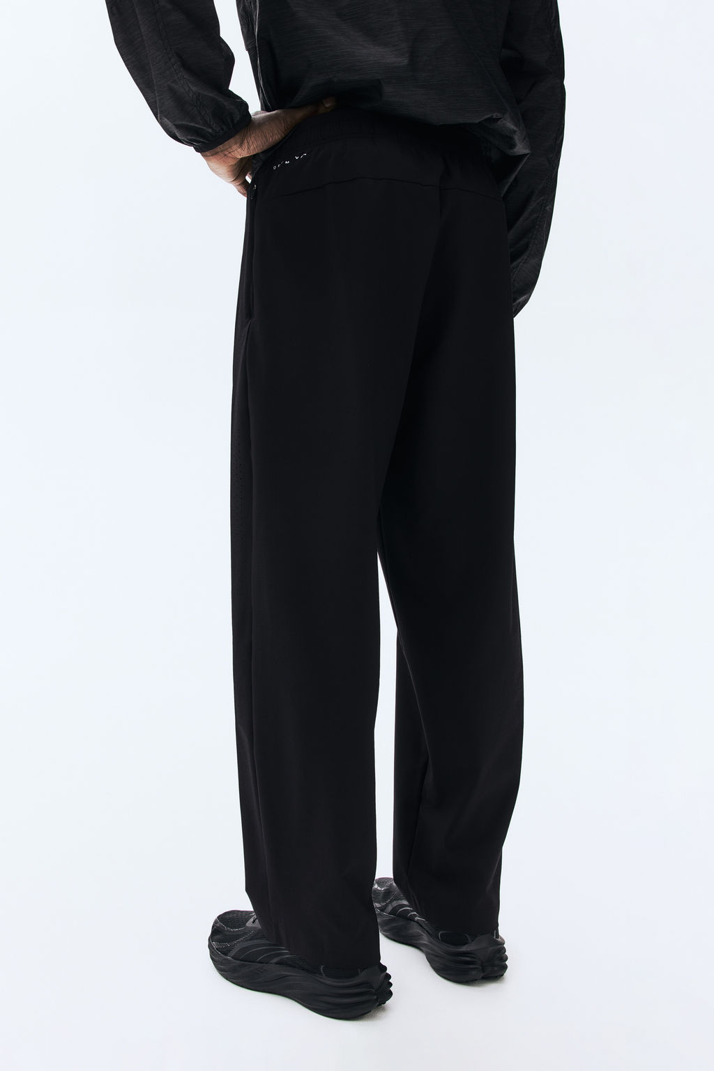 Pantal?n de ch?ndal con DryMove Regular Fit - H&m фото 6