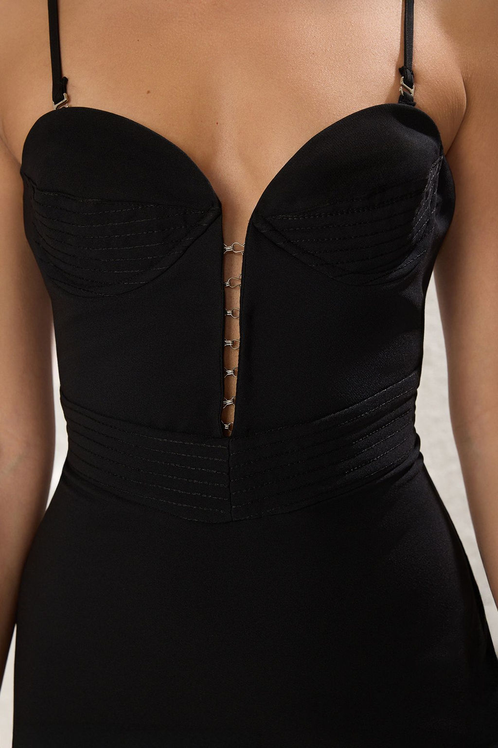 TRENDYOLMILLA Siyah Straplez Dokuma Uzun S?k Abiye & Mezuniyet Elbise TPRSS25AE00098  фото 7