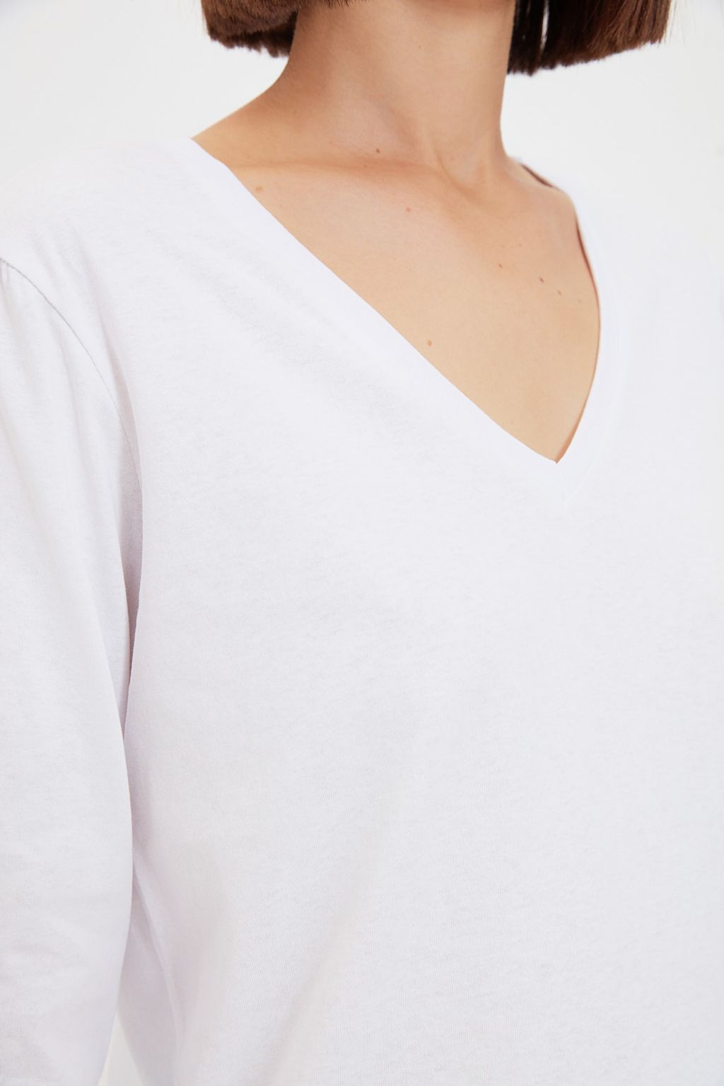 TRENDYOLMILLA Siyah %100 Pamuk Regular/Normal Kal?p Basic V Yaka Uzun Kollu Orme T-Shirt TWOAW21TS0099 фото 4