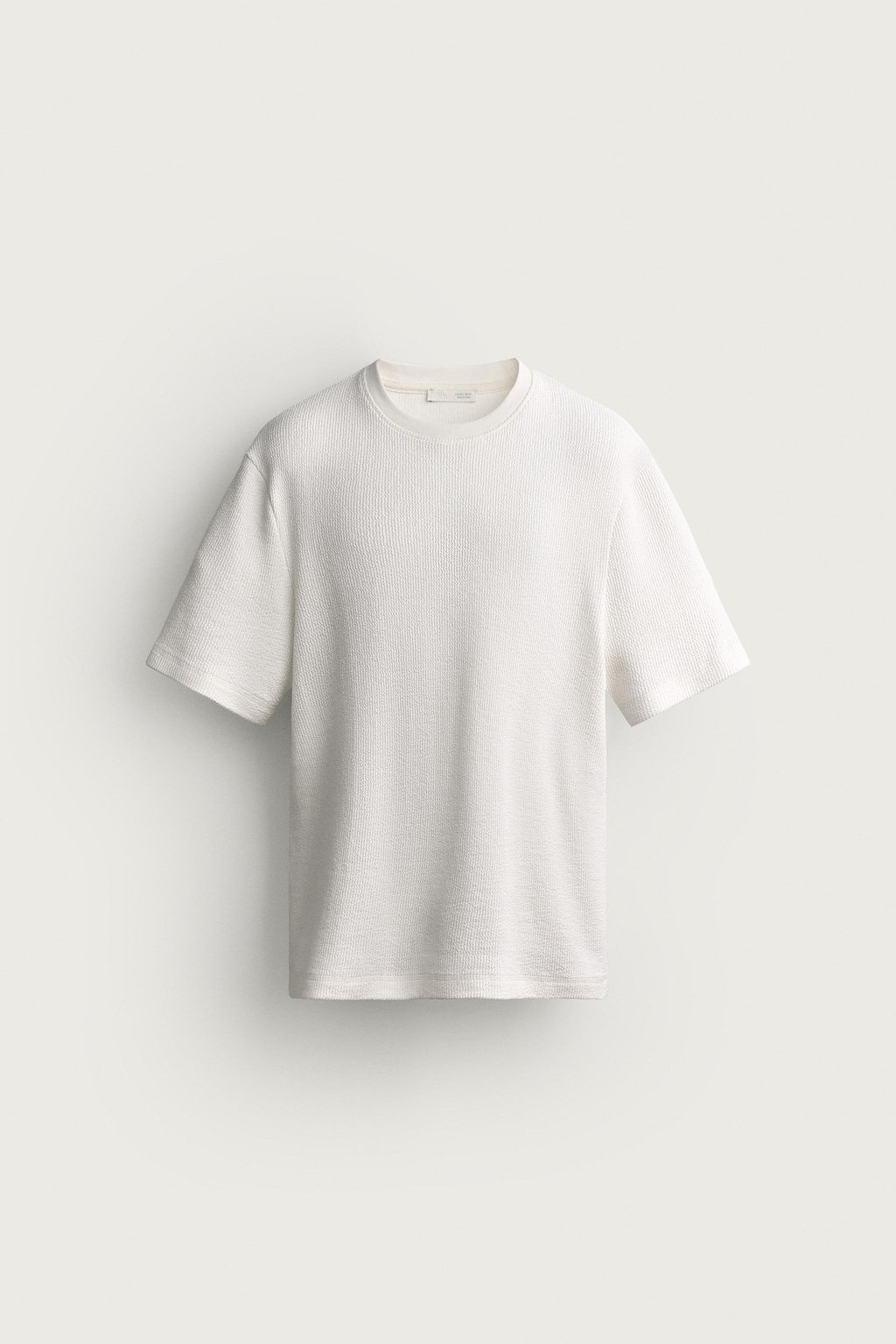 CAMISETA REGULAR FIT SEERSUCKER / Blanco roto - Zara фото 7