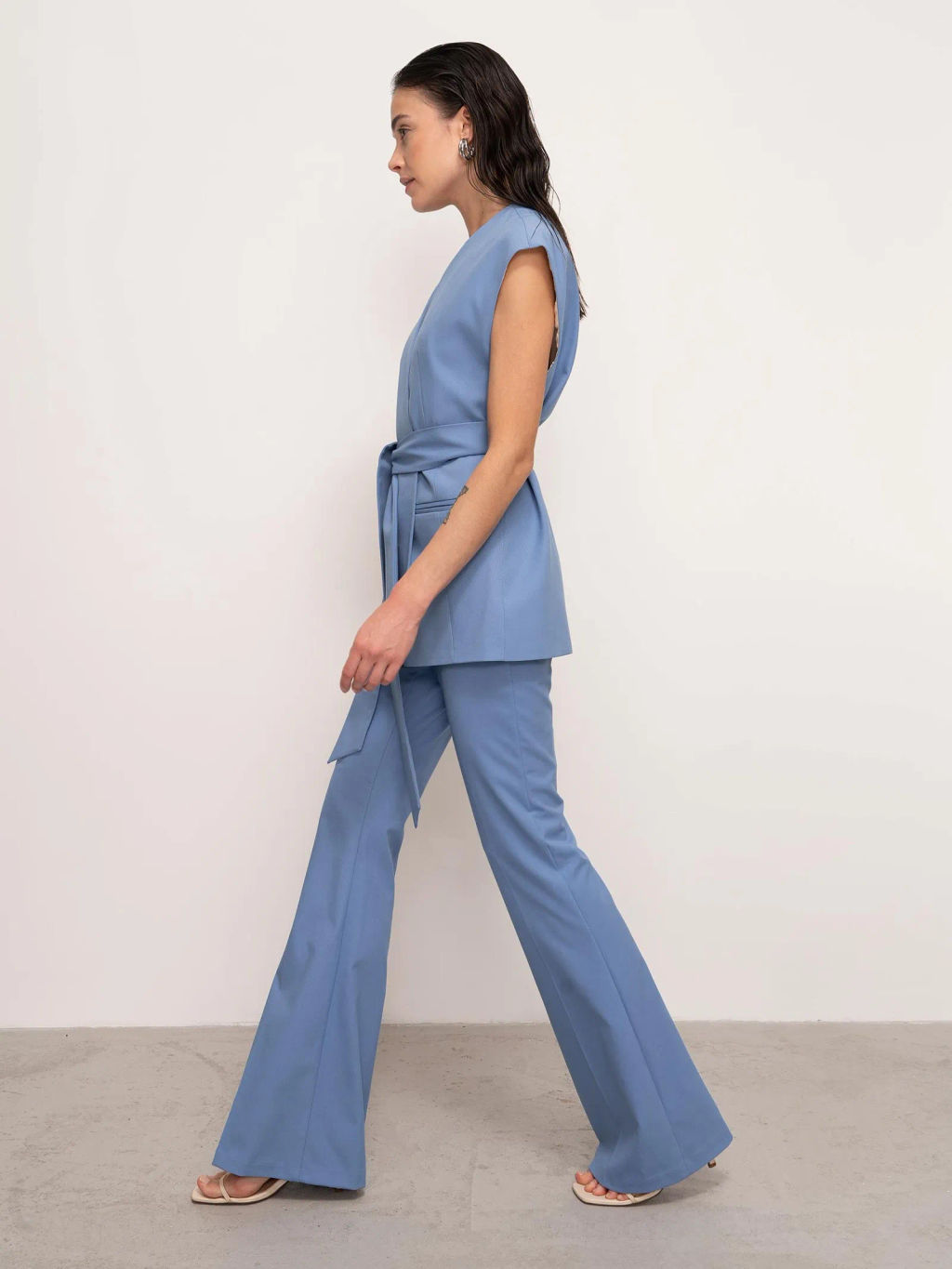 Расклешенные брюки - Emka фото 4