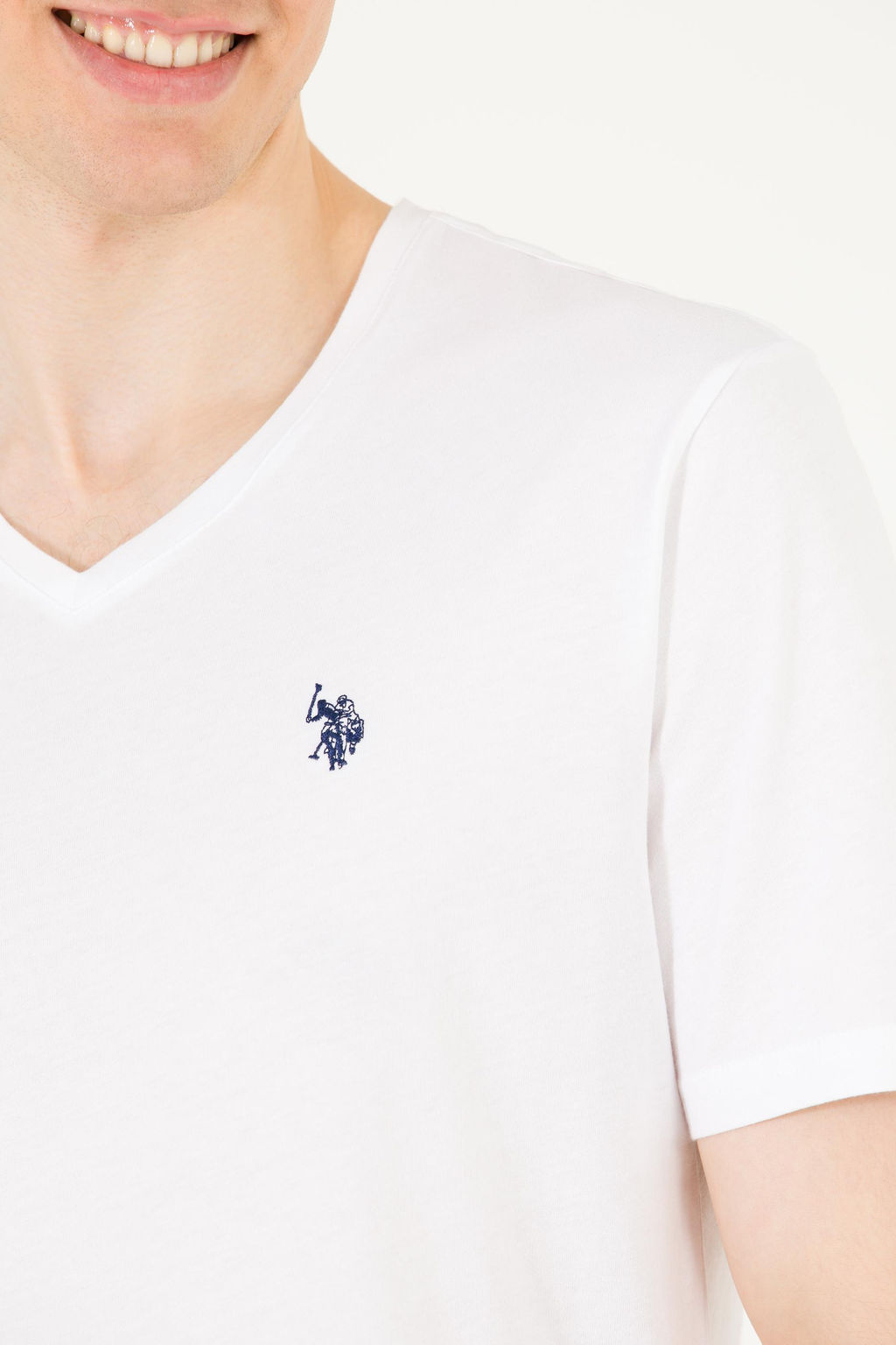 U. S. Polo Assn Мужская белая базовая футболка с v-образным вырезом - U.s. polo assn фото 7