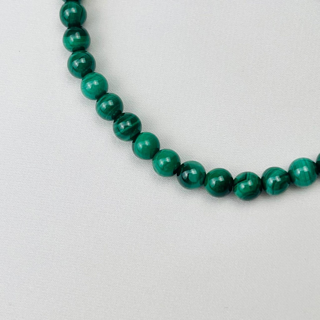 Браслет из Малахита со вставкой "Крестик" 16 см