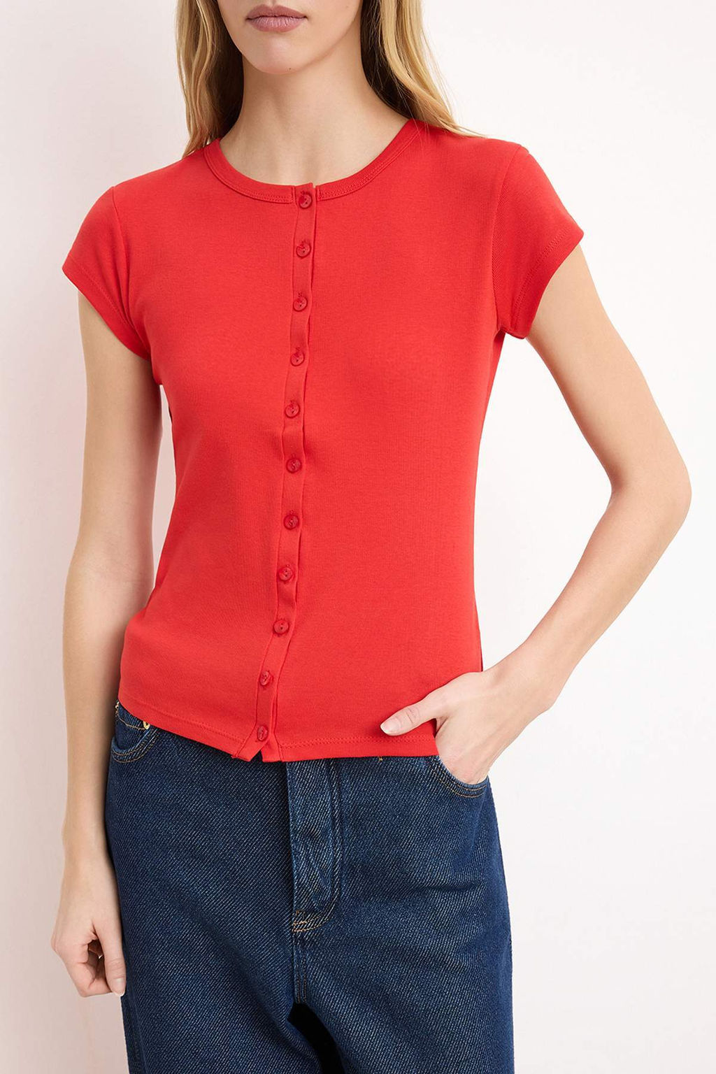 K?rm?z? Dugmeli Fitted/Vucuda Oturan Orme Bluz TWOSS25BZ00281