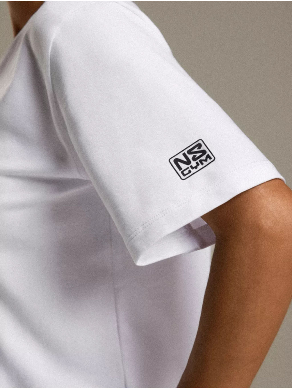 Свободная футболка с ярким принтом - NEVERLATE фото 4