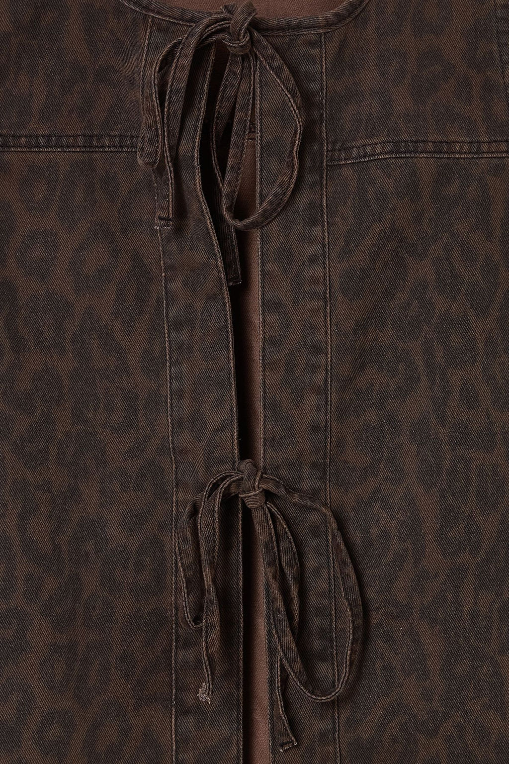 TRENDYOLMILLA Kahverengi Leopar Desenli Onden Baglamal? Denim Yelek TWOSS25YE00017 фото 6