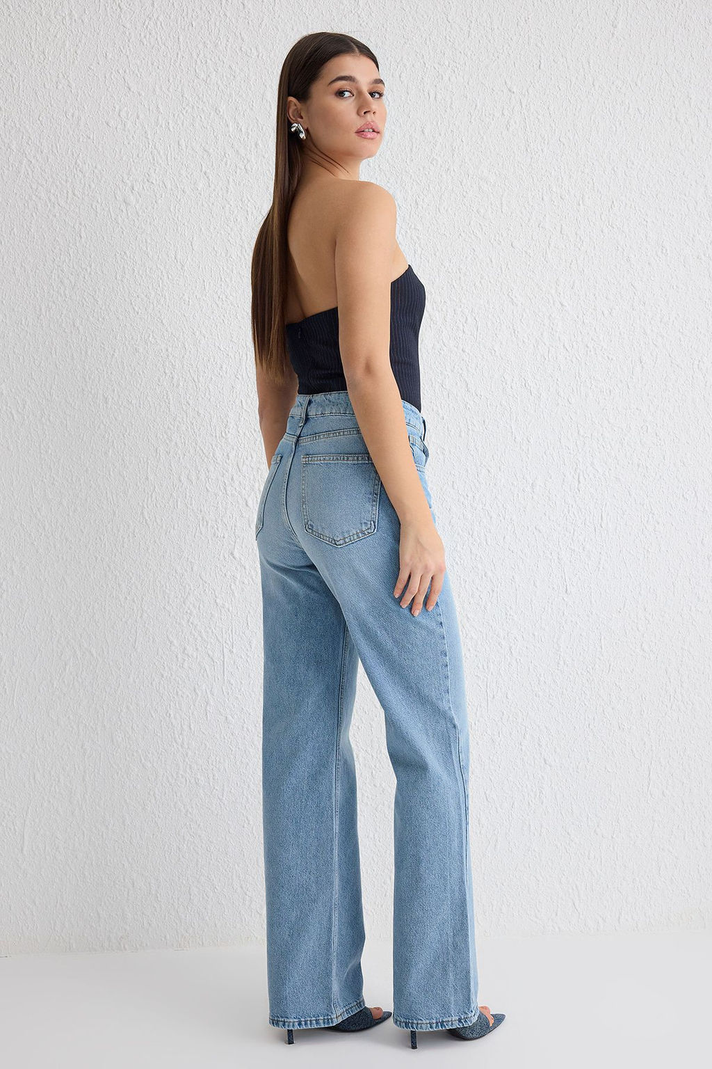TRENDYOLMILLA Ac?k Mavi Yuksek Bel Wide Leg Jeans TWOSS25JE00132  фото 5