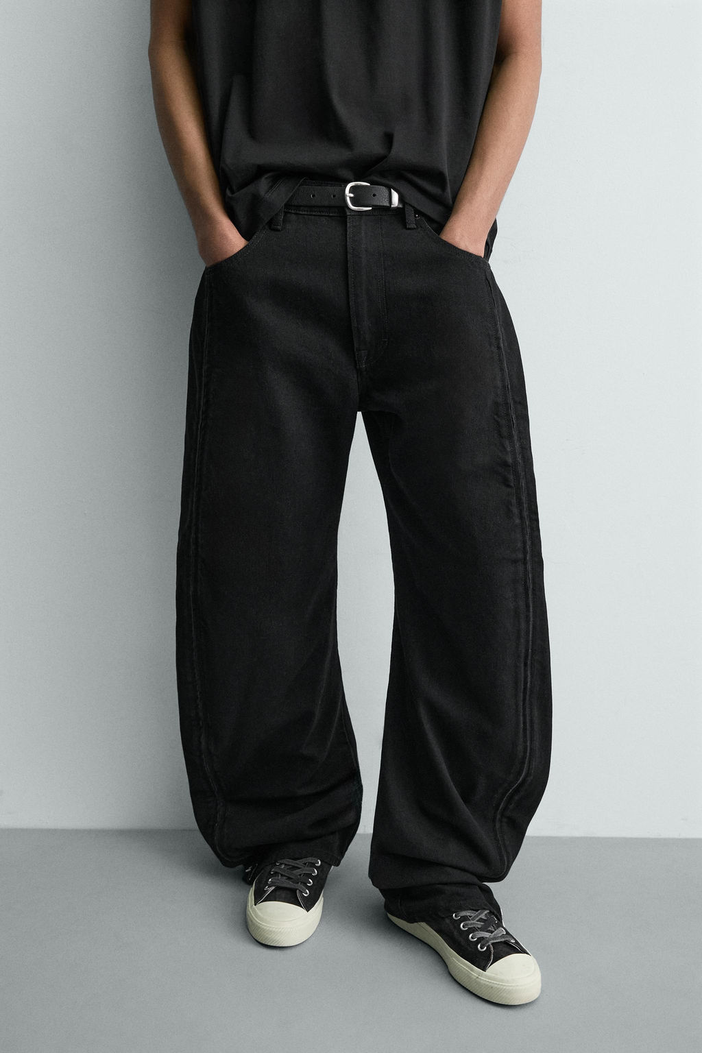 JEANS BARREL FIT CREMALLERAS / Negro - Zara фото 5