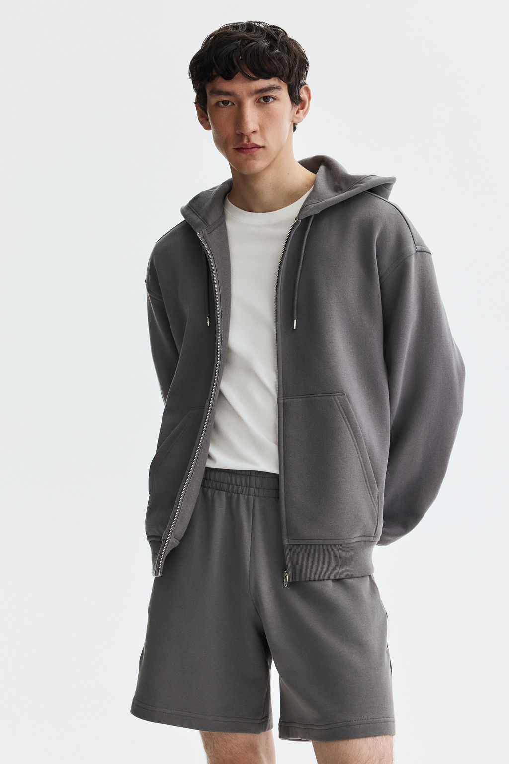 Pantal?n corto en sudadera Regular Fit - H&m фото 6