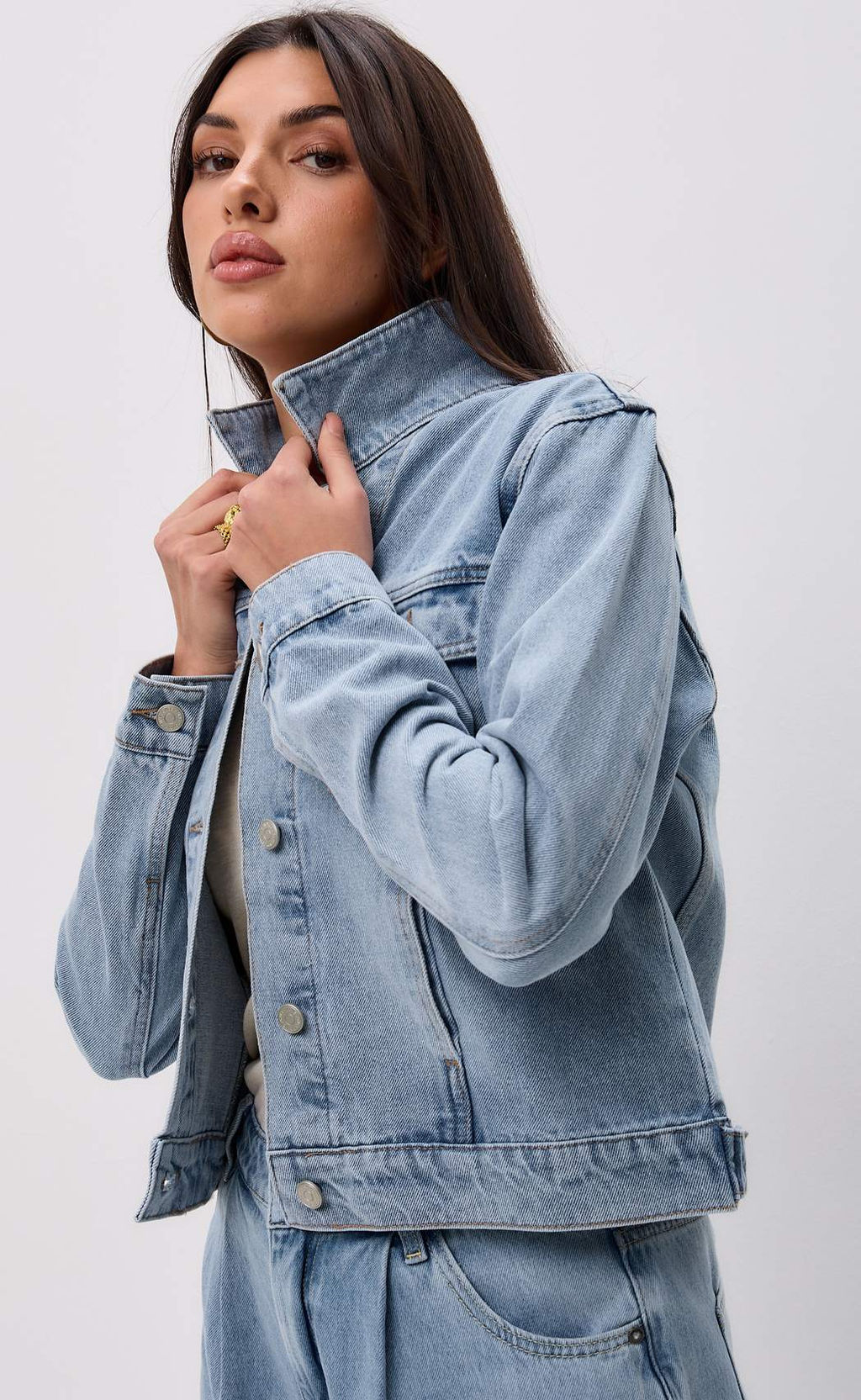 Джинсовая куртка Fine Joyce F312-1237 светло-синяя хлопковая