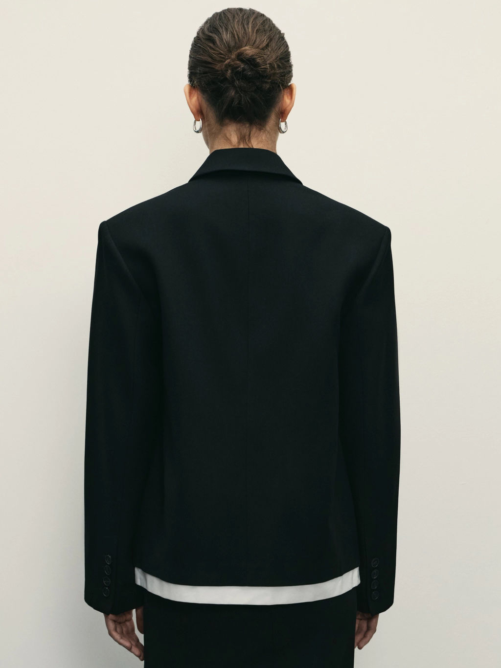 Двубортный жакет с контрастной деталью по низу / Zarina  фото 6