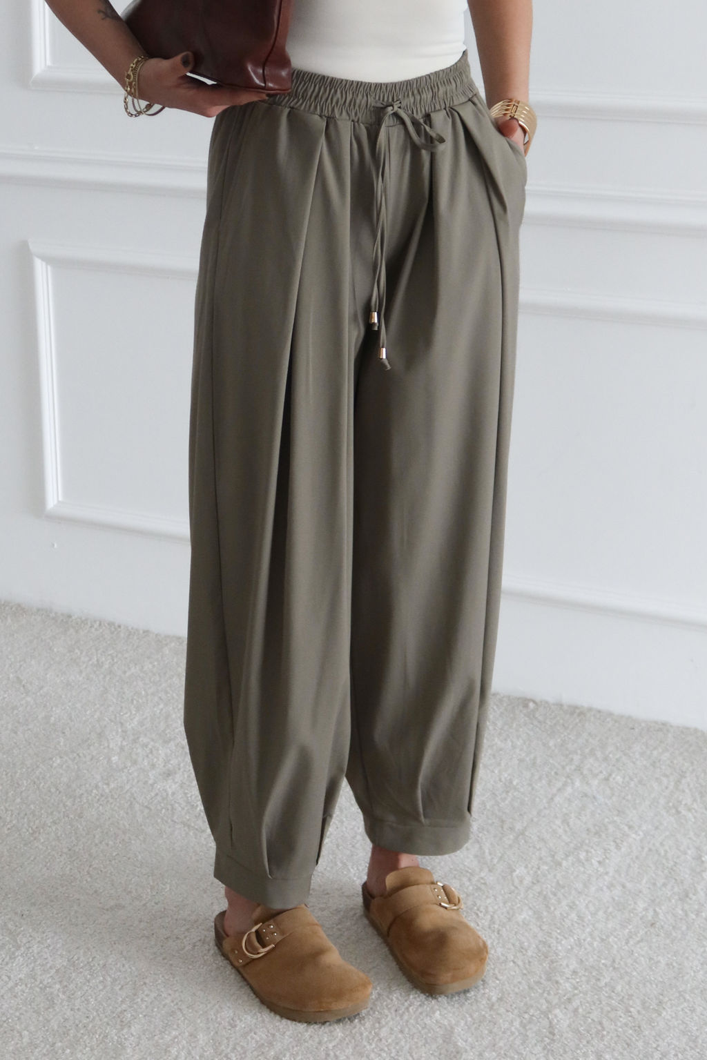 Koyu Kahverengi Salvar Kal?p Beli Lastikli Dokuma Pantolon TWOAW26PL00156 - Trendyolmilla фото 12
