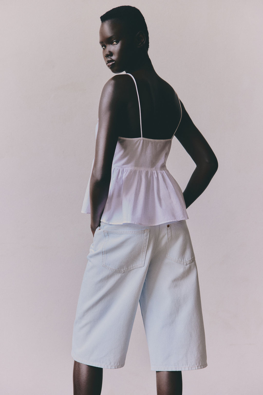 Top de tirantes con ribete de encaje - H&m фото 7