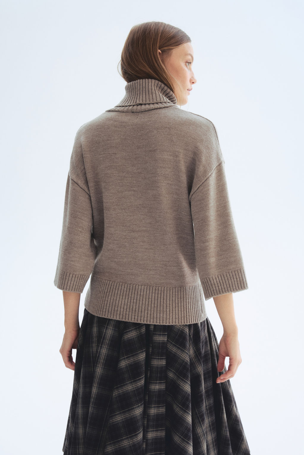 Jersey de cuello alto en punto fino - H&m фото 6