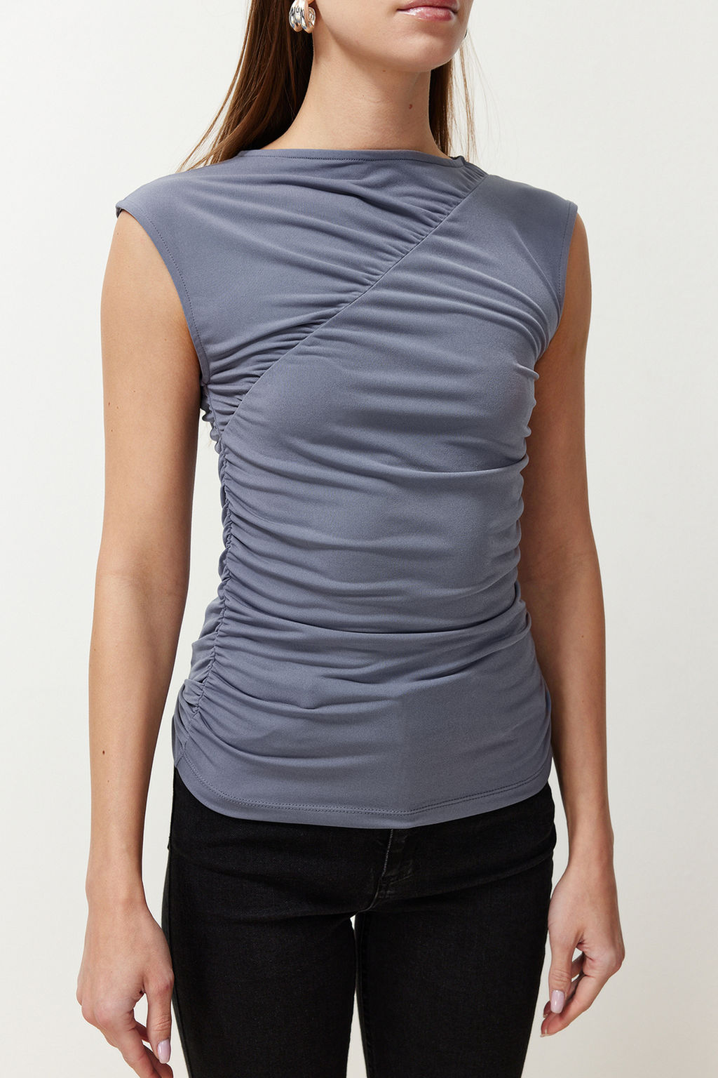 Gri Fitted/Vucuda Oturan Buzgulu Esnek Orme Bluz TWOSS24BZ00493