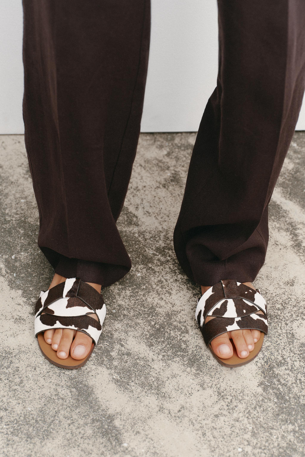 LEATHER FLAT SANDALS - Zara фото 2