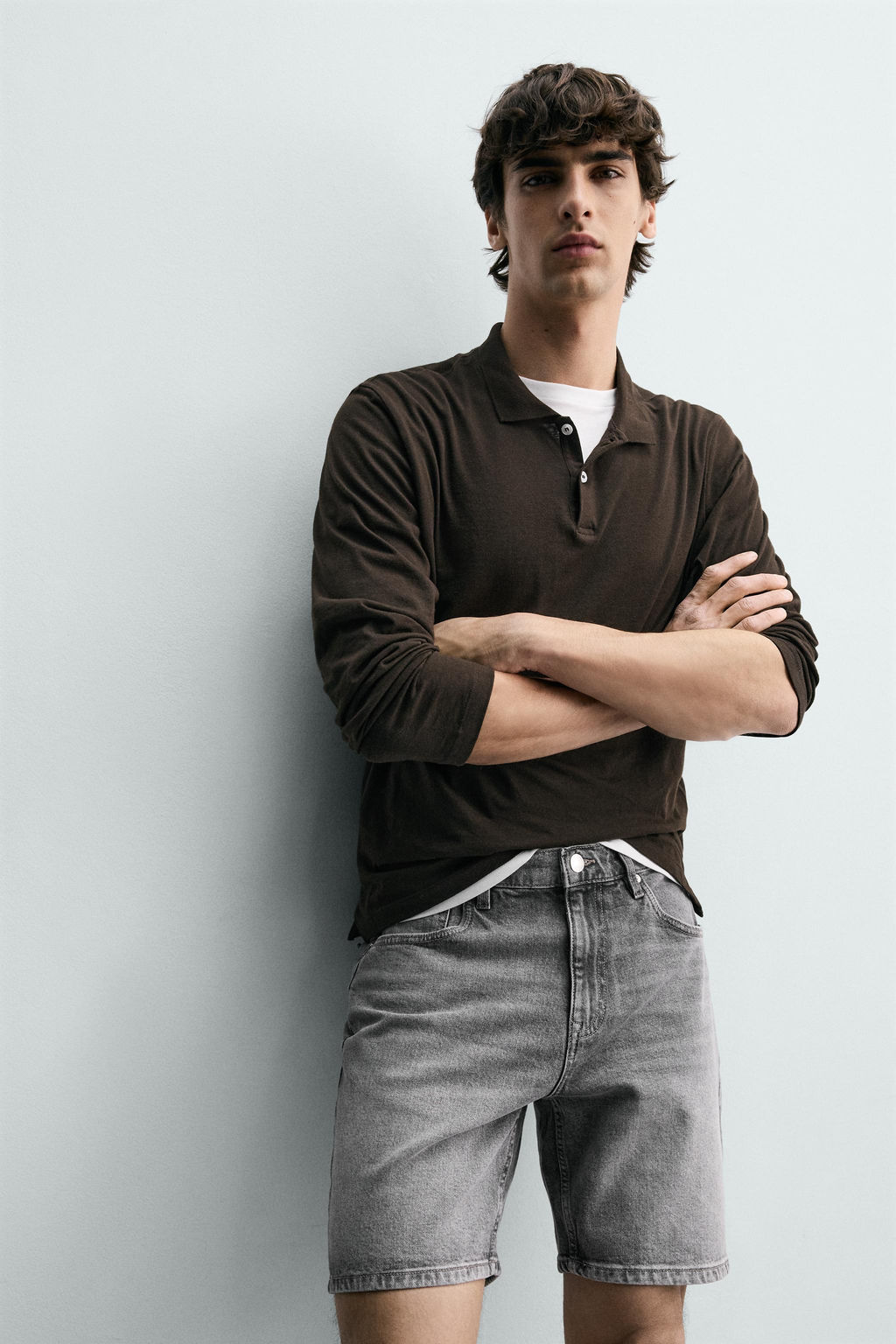 BERMUDA DENIM REGULAR FIT / Gris