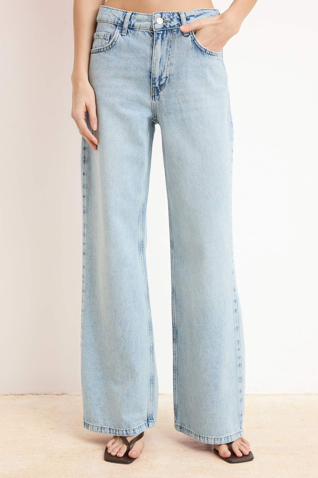 Premium Mavi Ozel Kumas Normal Bel Uzun Boy %100 Pamuk LOOSE Wide Leg Jeans TWOSS26JE00132 - Trendyolmilla фото 3