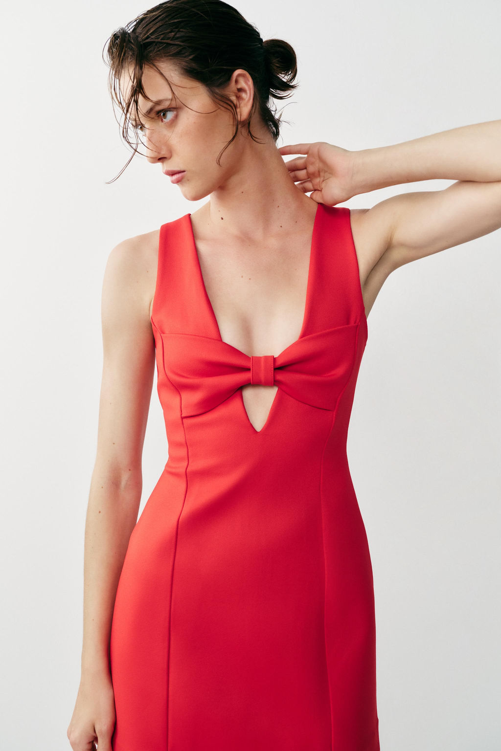 VESTIDO MINI CON LAZO / Rojo - Zara фото 3