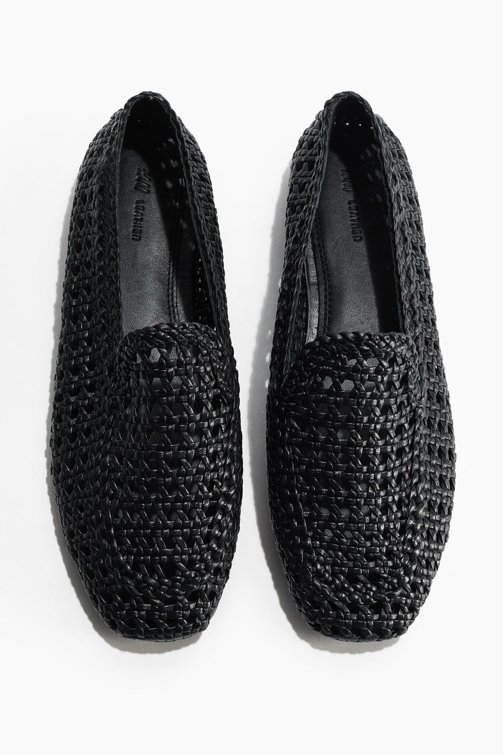 Mocasines de piel con dise?o entrelazado - H&m фото 4