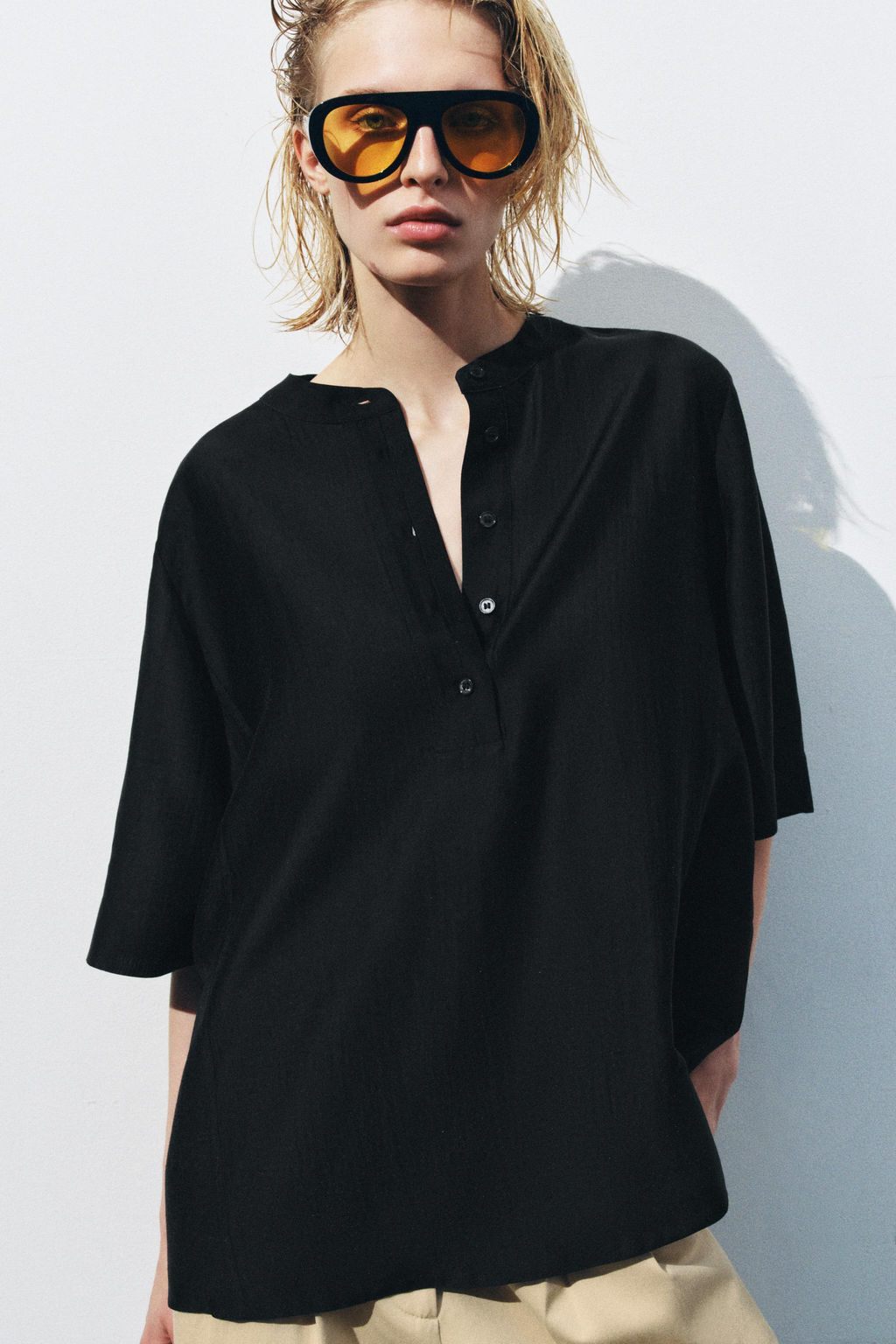 BLUSA FLUIDA MANGA CORTA ZW COLLECTION / Negro - Zara фото 2