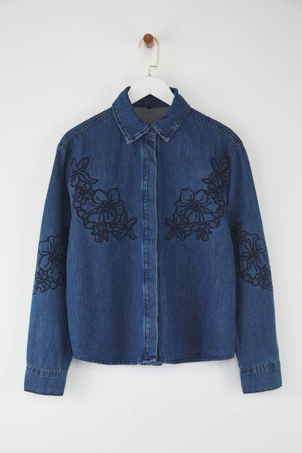 Koyu Mavi Nak?s Detayl? Uzun Kollu Denim Gomlek TWOAW26GO00031