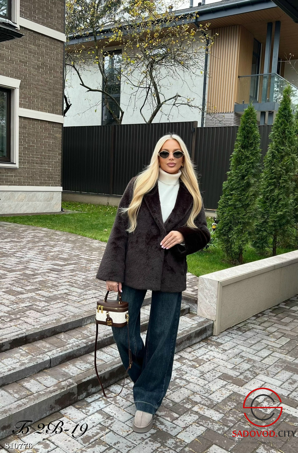 Шуба на кулиске приталенная