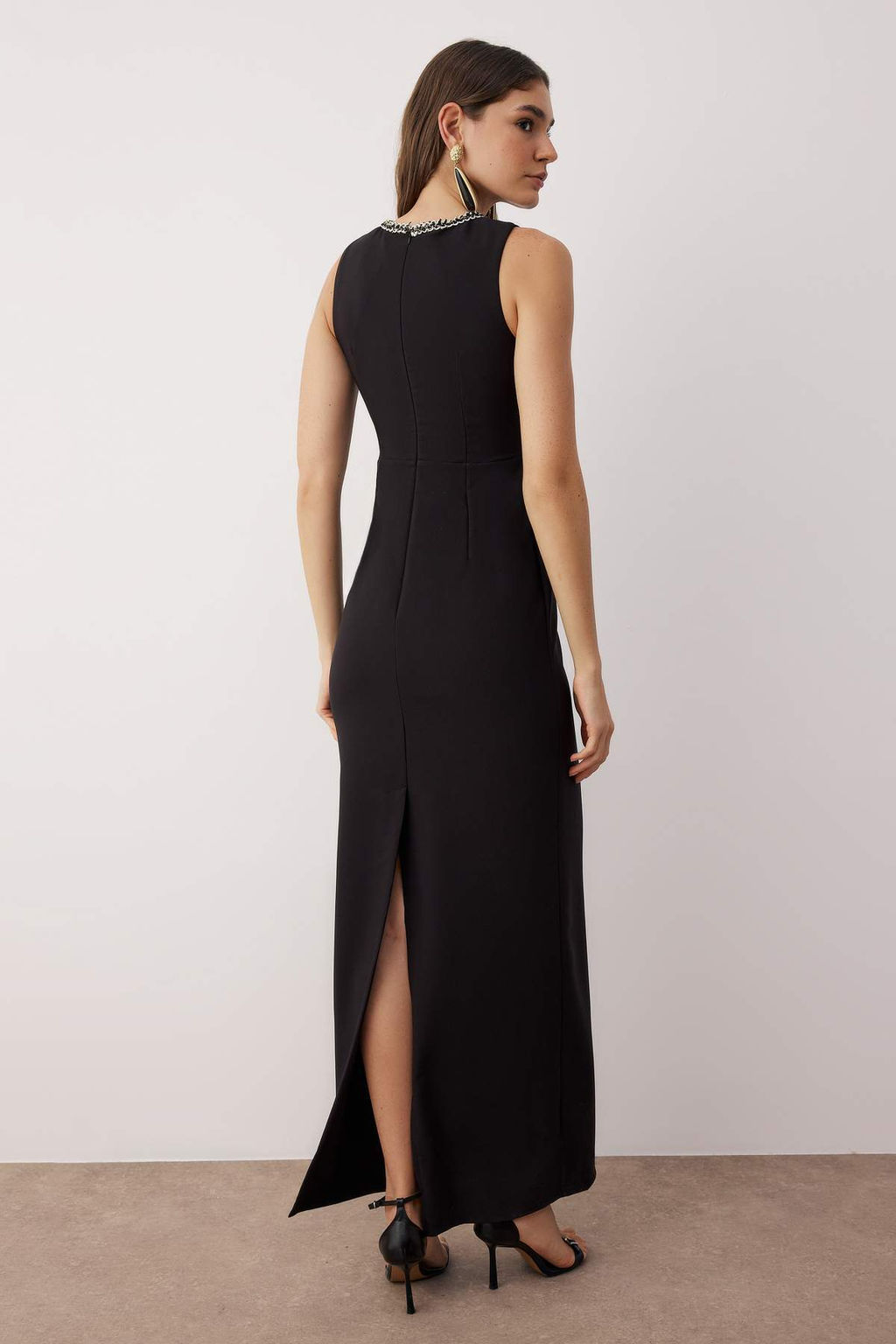 Siyah Aksesuar Detayl? Dokuma Maxi Abiye & Mezuniyet Elbisesi TPRAW26AE00002 - Trendyolmilla фото 4