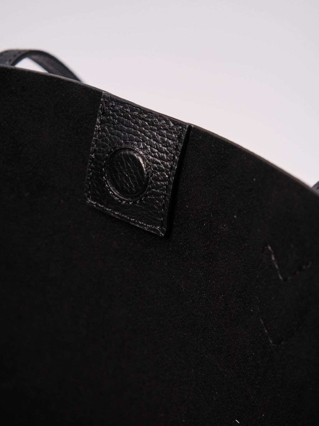 Сумка кожаная шоппер Deboro 30890 черная