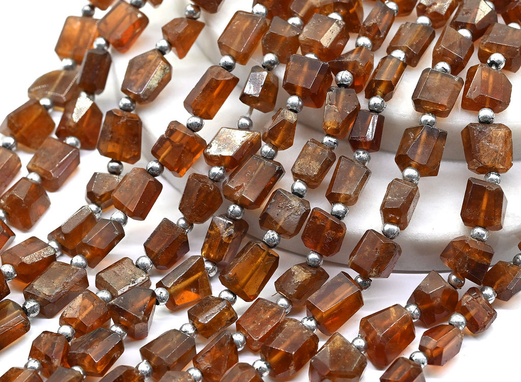 Бусины из граната (спессартин) кристаллы 7*9мм, 25см, 25 бусин Радуга камня