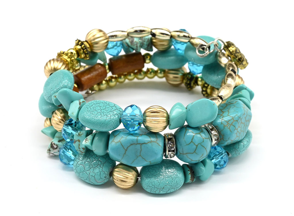 Браслет на пружинке "Лето" с бирюзой цв.голубой 18 см