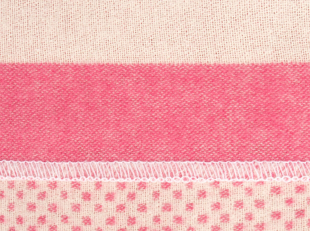 Одеяло Х/Б жаккардовое 100*140 "Барни" цв белый-ярк.роз.